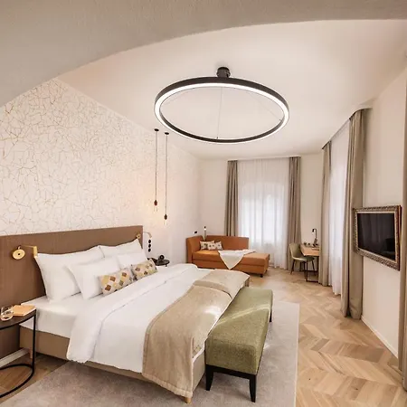 Oldinn Hotel